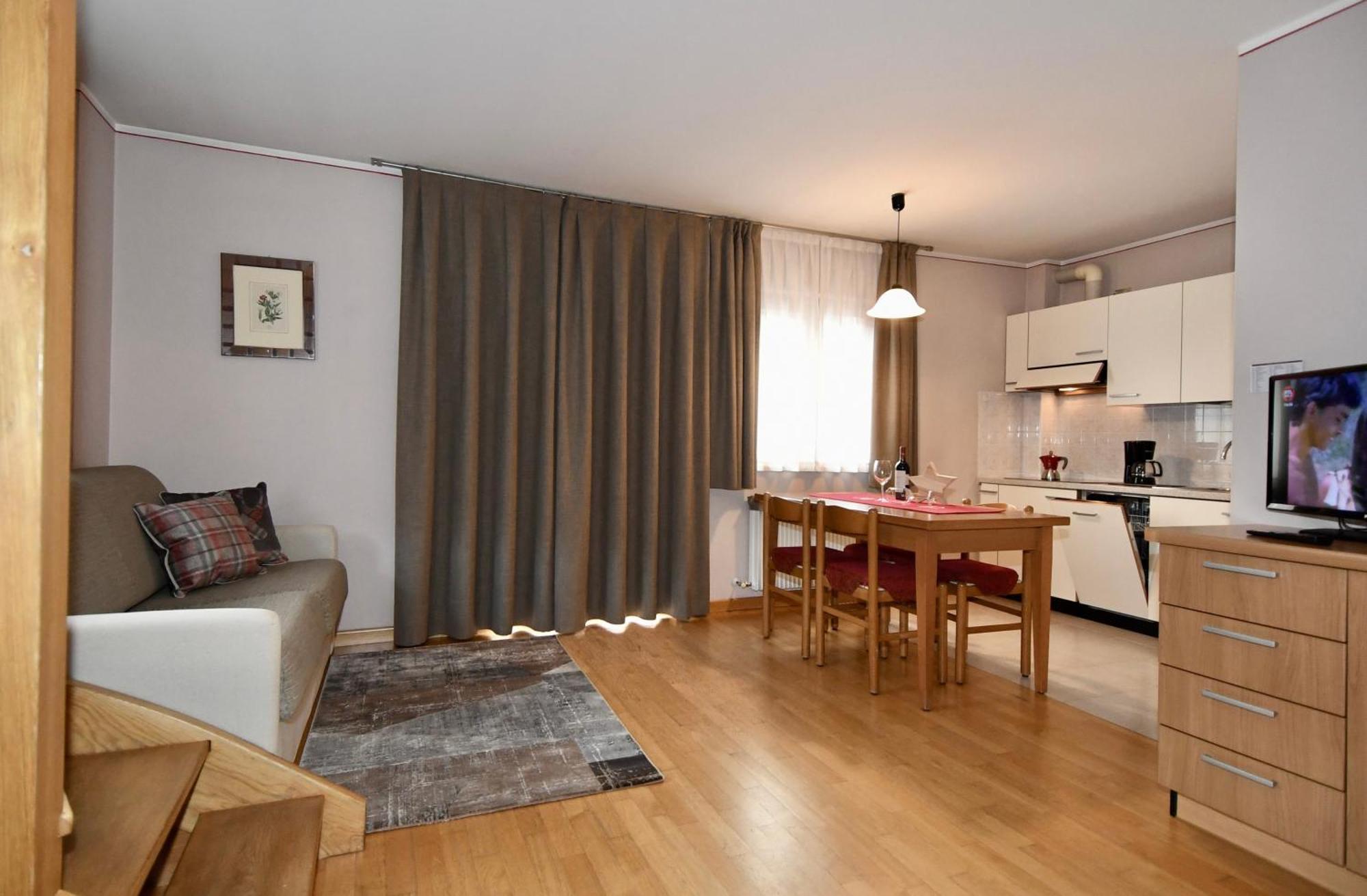 Casa Erica Apartments Livigno Bagian luar foto